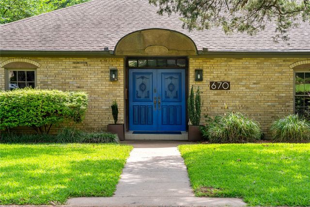 670 SE 31st Street, Paris, TX 75460