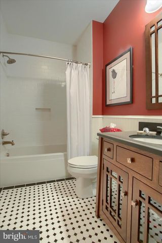 221 WILSON ST, Carlisle, PA 17013