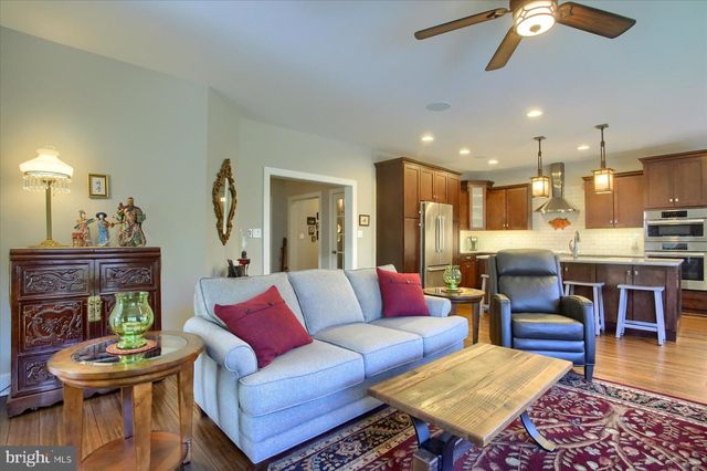 221 WILSON ST, Carlisle, PA 17013