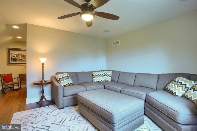 221 WILSON ST, Carlisle, PA 17013