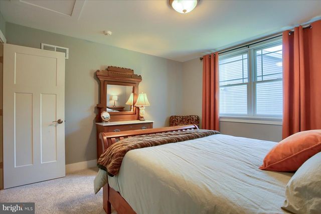 221 WILSON ST, Carlisle, PA 17013