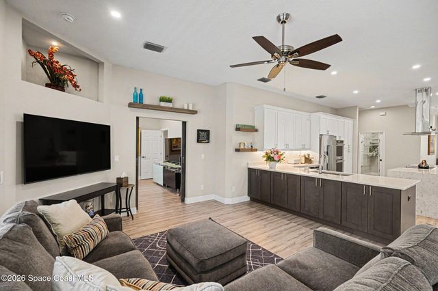 363 Peregrine Drive, Indialantic, FL 32903