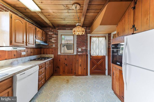 512 TATNALL AVE, Glenolden, PA 19036