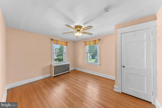 512 TATNALL AVE, Glenolden, PA 19036