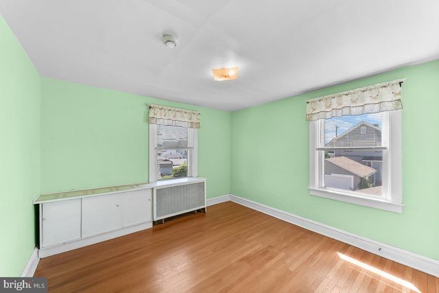 512 TATNALL AVE, Glenolden, PA 19036