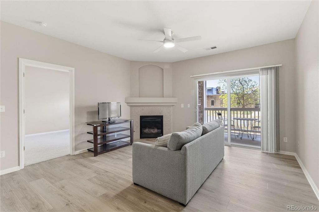 8200 E 8th Avenue 6101, Denver, CO 80230