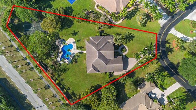 13253 SW 25th Pl, Davie, FL 33325
