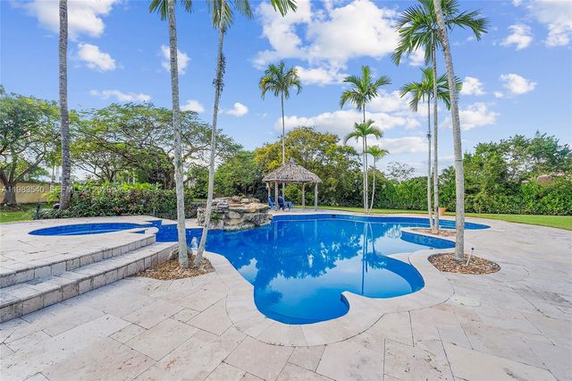 13253 SW 25th Pl, Davie, FL 33325