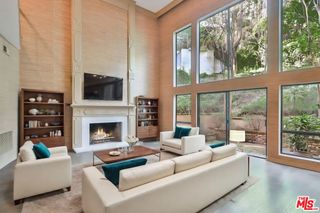 1030 Brooklawn Drive, Los Angeles, CA 90077