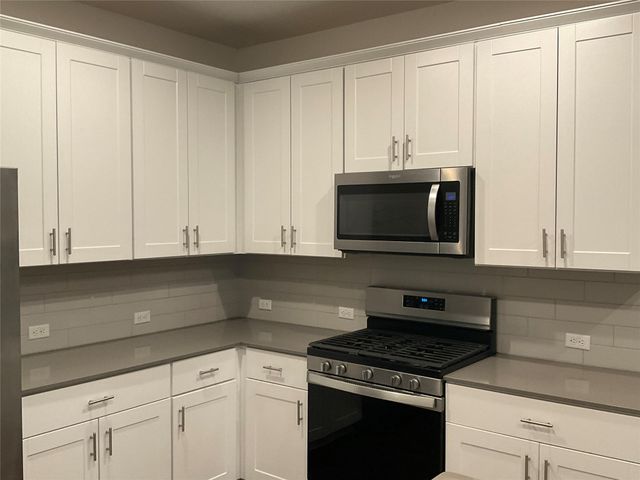 128 BANYON DR, Liberty Hill, TX 78642