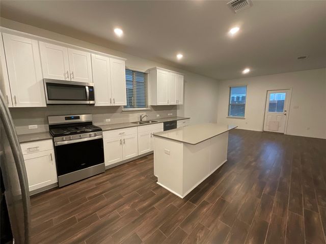 128 BANYON DR, Liberty Hill, TX 78642