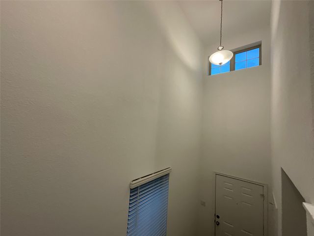 128 BANYON DR, Liberty Hill, TX 78642