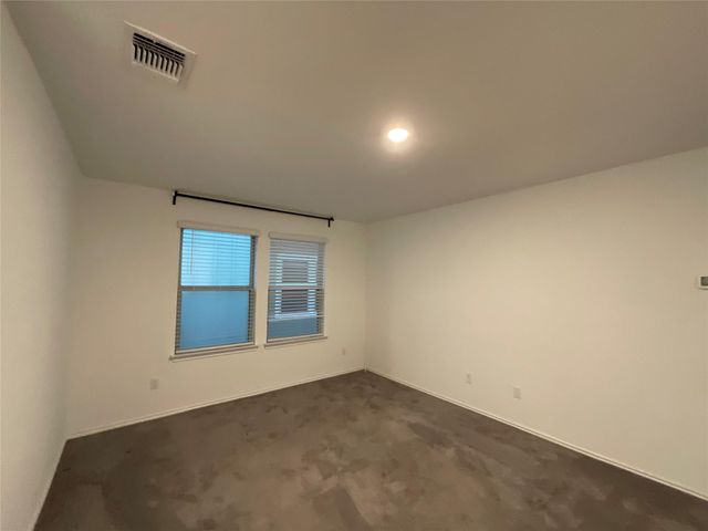 128 BANYON DR, Liberty Hill, TX 78642