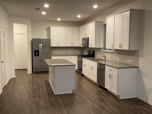 128 BANYON DR, Liberty Hill, TX 78642