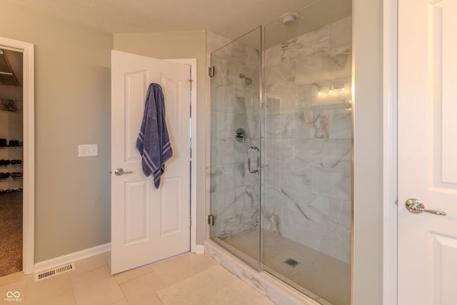 9280 Windrift Way, Zionsville, IN 46077