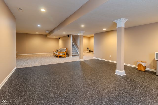 9280 Windrift Way, Zionsville, IN 46077