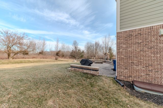 9280 Windrift Way, Zionsville, IN 46077