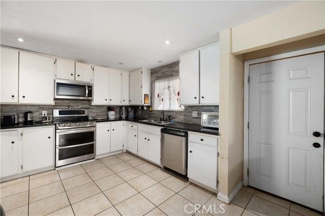 44627 11th, Lancaster, CA 93535