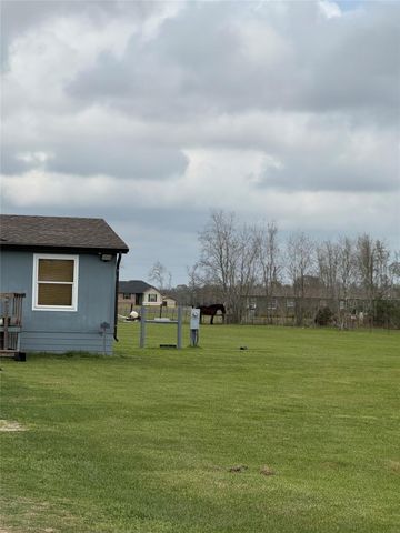 255 County Road 169b, Liberty, TX 77575