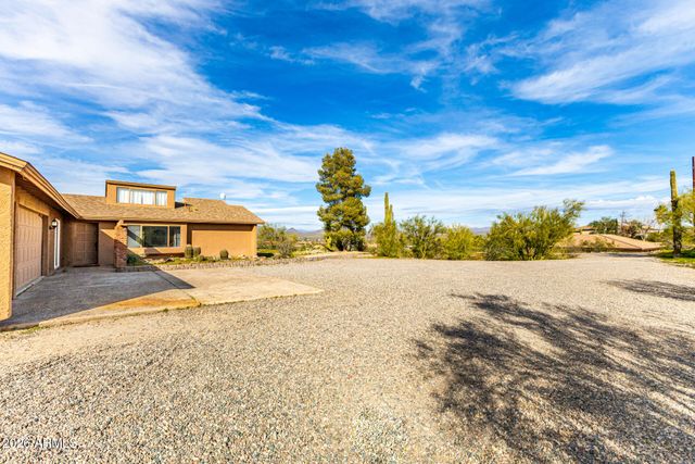 835 W PALO VERDE Drive, Wickenburg, AZ 85390