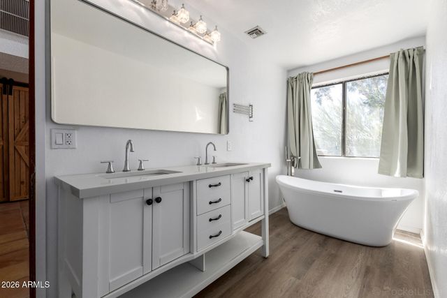 835 W PALO VERDE Drive, Wickenburg, AZ 85390