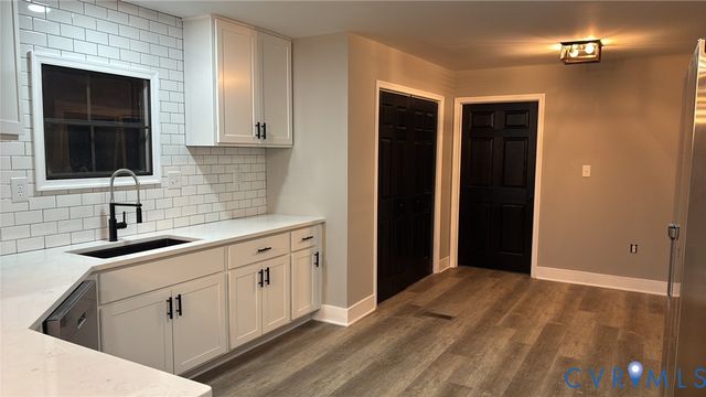 2007 Circlestone Ct, Colonial Heights, VA 23834