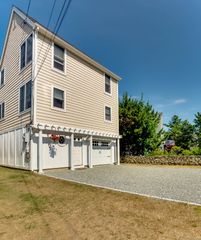 18 Atlantic Avenue, Groton, CT 06340