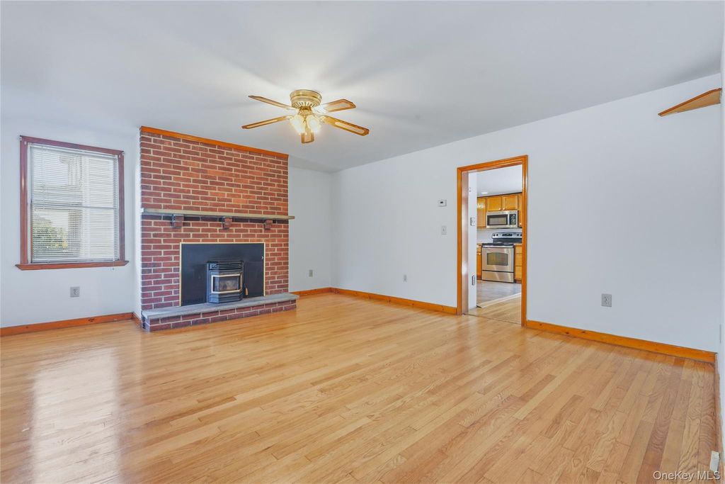 9 Maple Street, Glenham, NY 12527 — photo 4