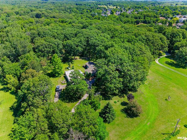 283 FAIRVIEW Street, Washington, IL 61571