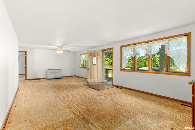 283 FAIRVIEW Street, Washington, IL 61571