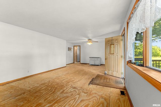 283 FAIRVIEW Street, Washington, IL 61571