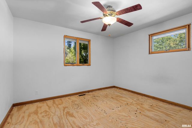 283 FAIRVIEW Street, Washington, IL 61571
