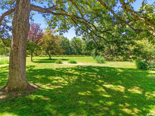 283 FAIRVIEW Street, Washington, IL 61571