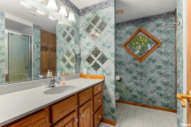 283 FAIRVIEW Street, Washington, IL 61571