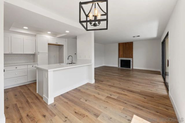 7780 Parkway Dr 1403, La Mesa, CA 91942