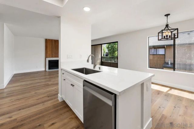 7780 Parkway Dr 1403, La Mesa, CA 91942