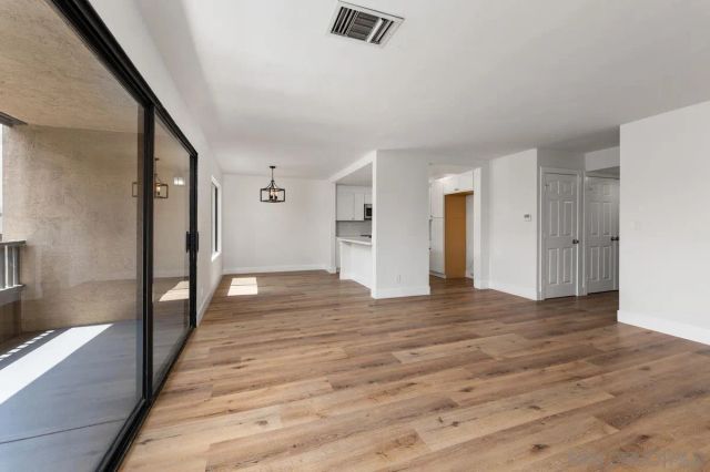 7780 Parkway Dr 1403, La Mesa, CA 91942