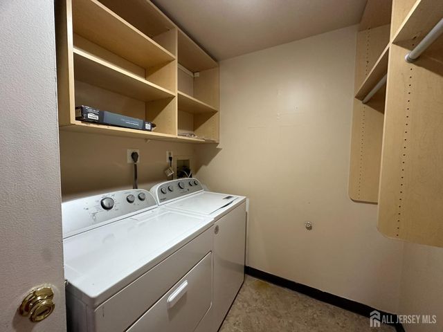 1006 Aspen Drive, Plainsboro, NJ 08536