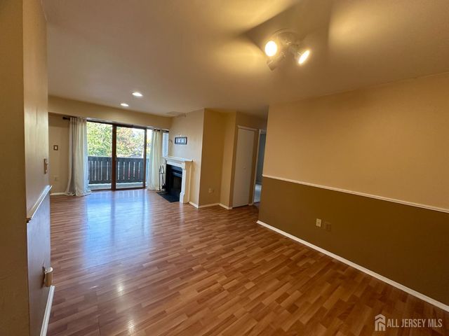 1006 Aspen Drive, Plainsboro, NJ 08536