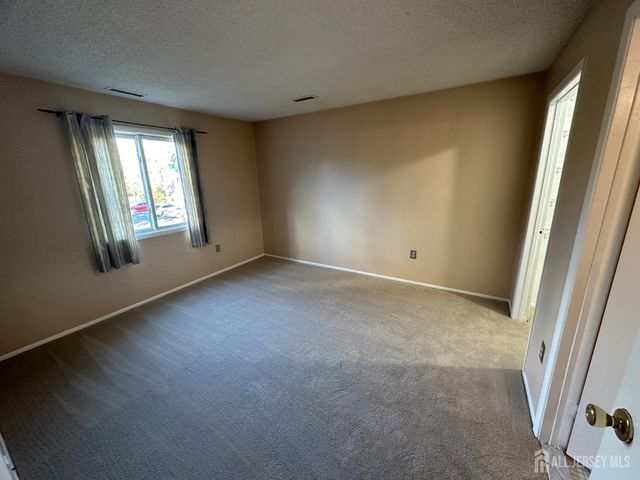 1006 Aspen Drive, Plainsboro, NJ 08536