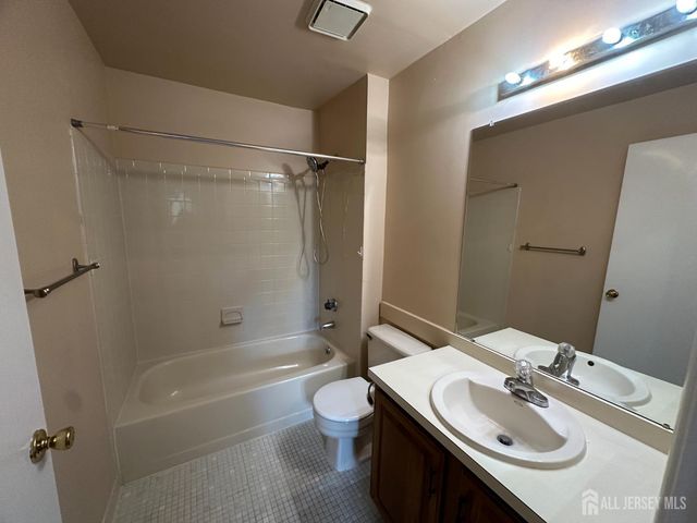 1006 Aspen Drive, Plainsboro, NJ 08536