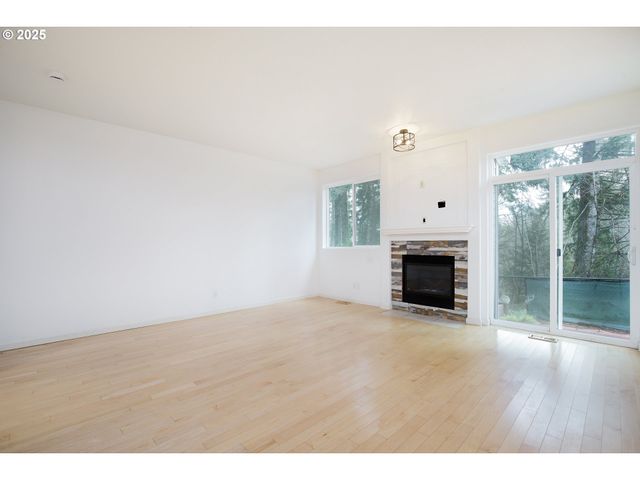 5782 Ne CANARD Ct, Hillsboro, OR 97124