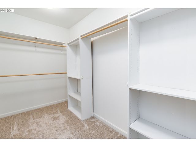 5782 Ne CANARD Ct, Hillsboro, OR 97124