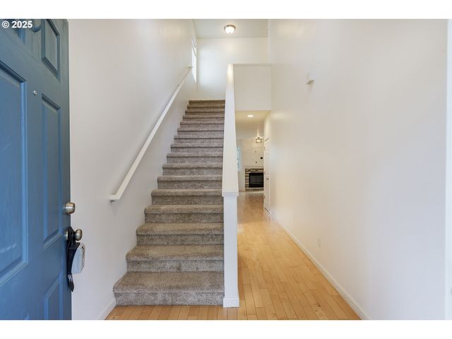 5782 Ne CANARD Ct, Hillsboro, OR 97124