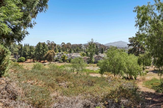 13526 Esprit, San Diego, CA 92128