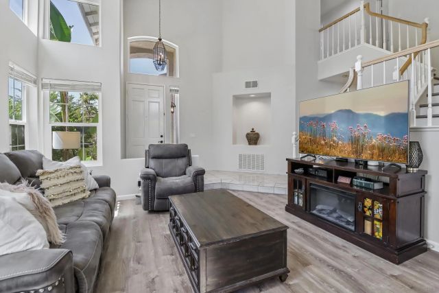 13526 Esprit, San Diego, CA 92128