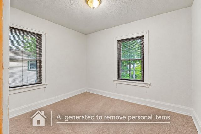 140 Argyle Street, Waterloo, IA 50703