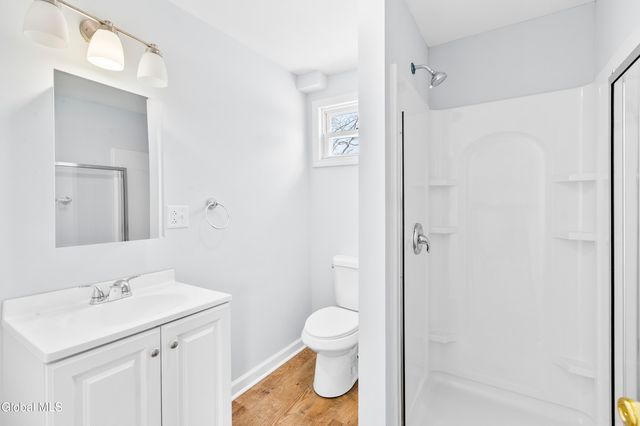 4 Moore Road, East Greenbush, NY 12061