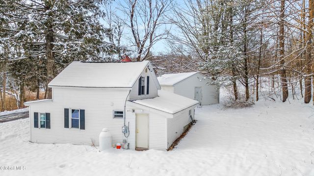 4 Moore Road, East Greenbush, NY 12061