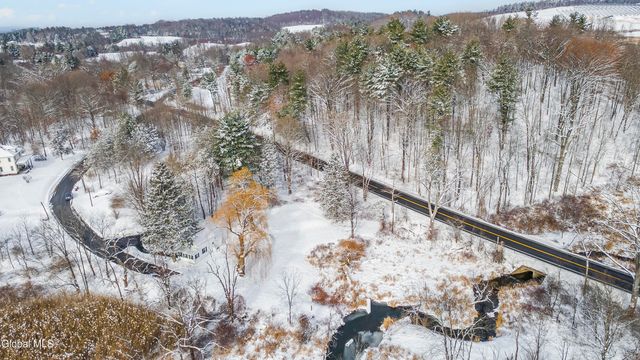 4 Moore Road, East Greenbush, NY 12061